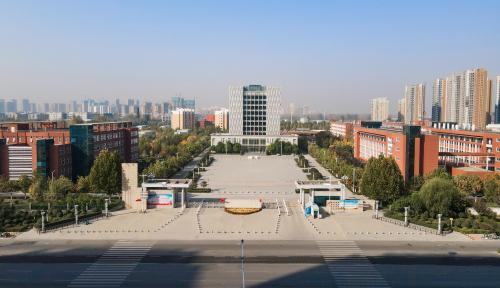 污污污网站在线观看广场与图书行政楼